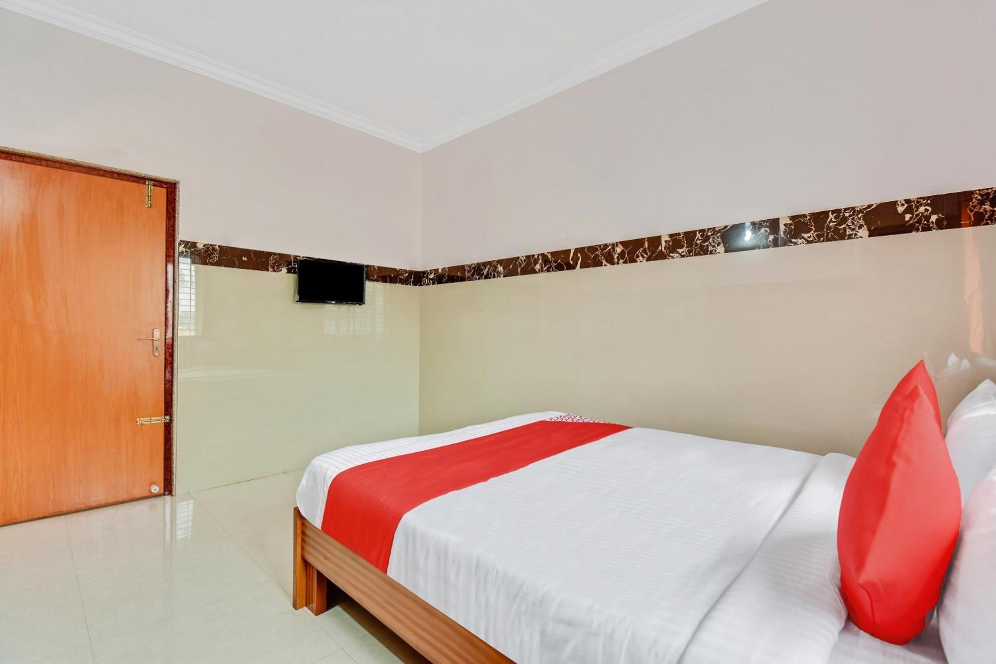 Hotel O Sri Sai Guru Comforts Yelahanka Exteriör bild