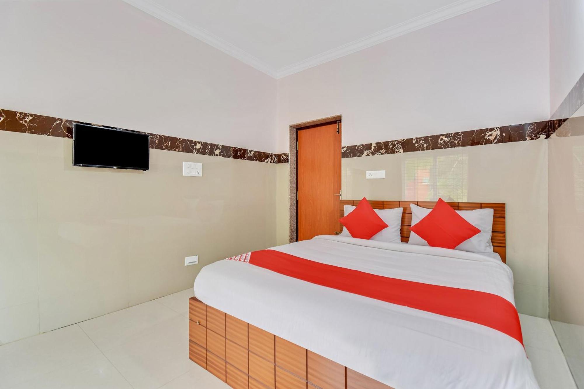 Hotel O Sri Sai Guru Comforts Yelahanka Exteriör bild
