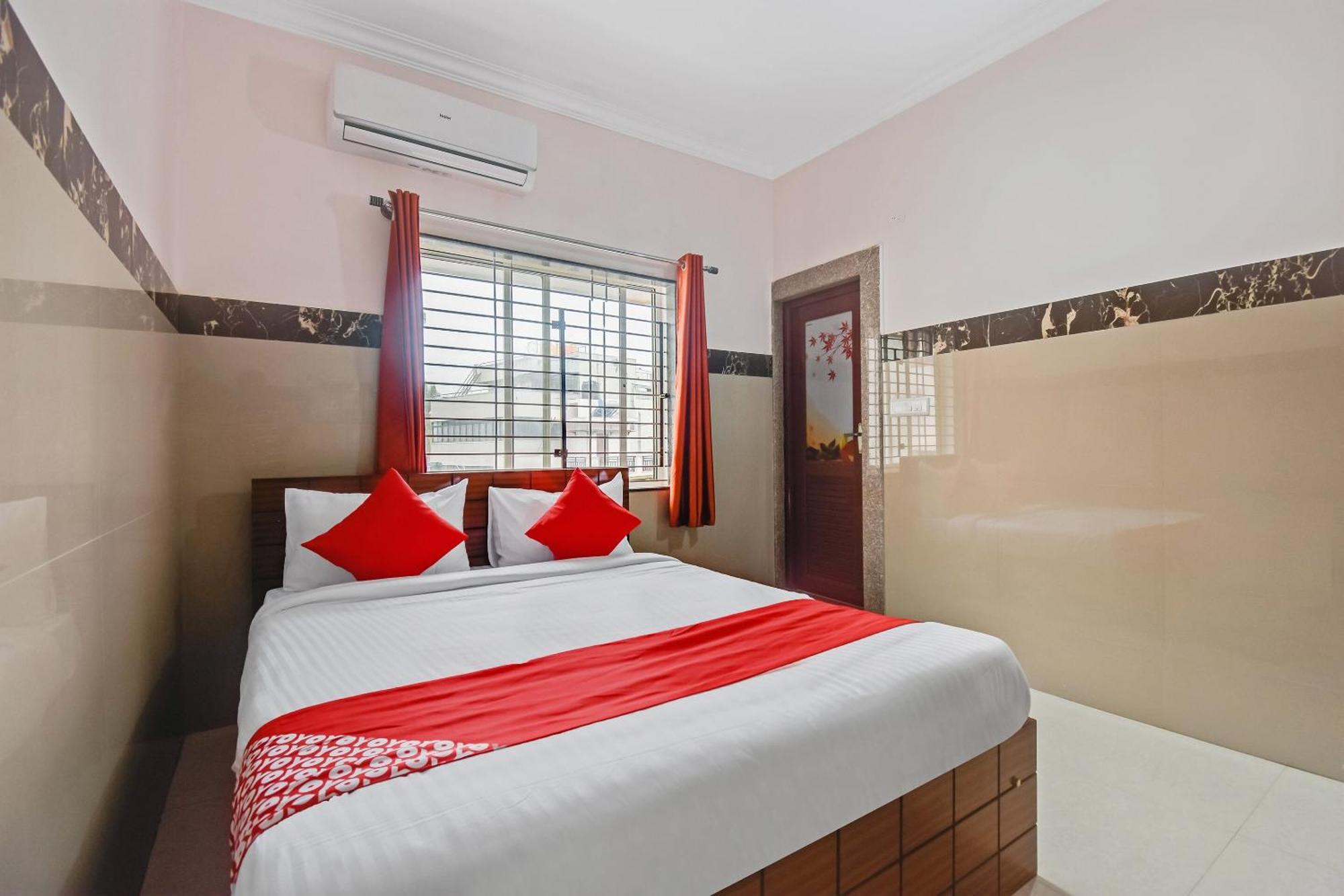 Hotel O Sri Sai Guru Comforts Yelahanka Exteriör bild